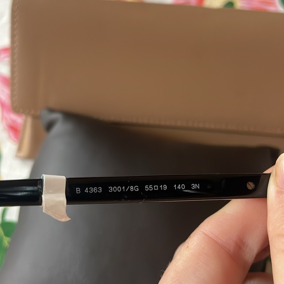 🎁 GIVVY 🎁 NWB BURBERRY London Oversized Sunglasses Black - Picture 6 of 8